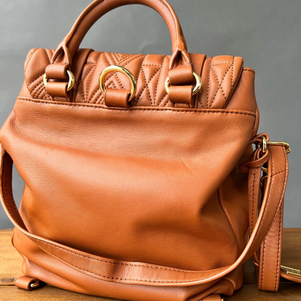Badgley Mischka Quilted Tan Backpack - Picture 4 of 12